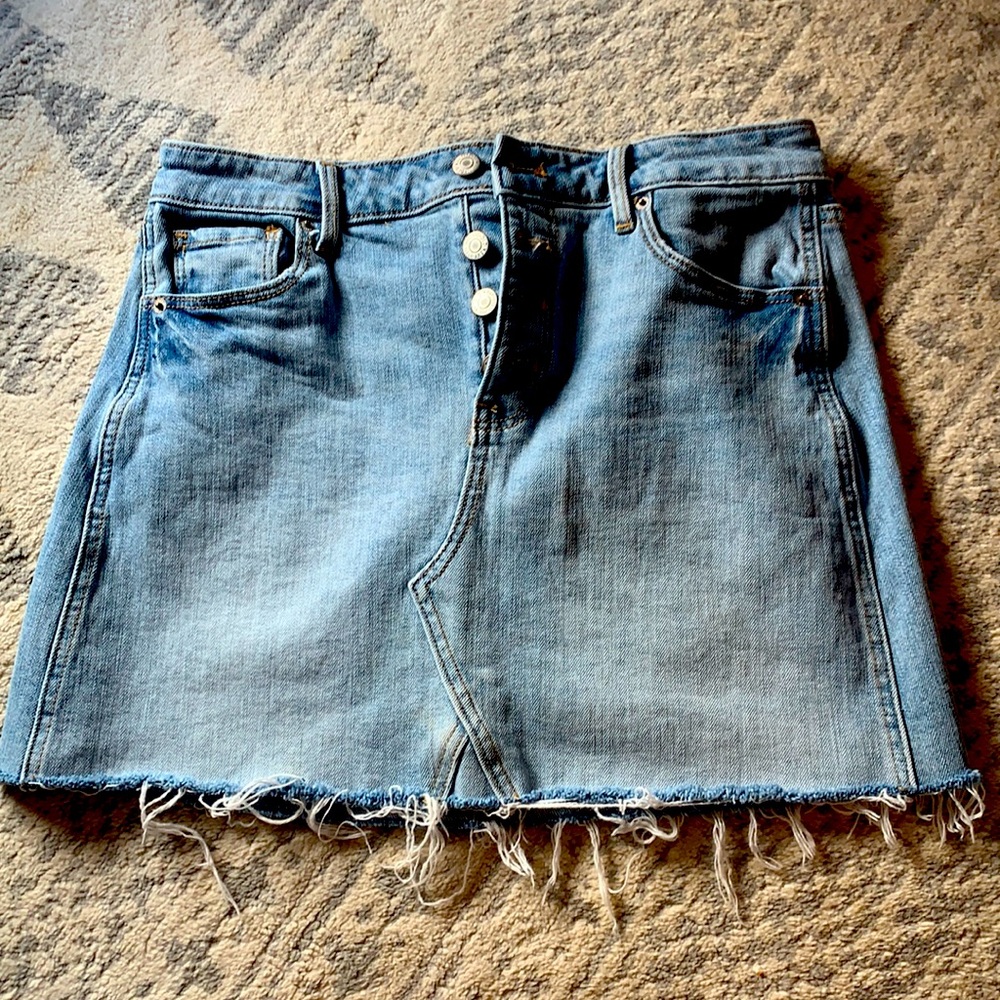 Old navy denim cut off skirt